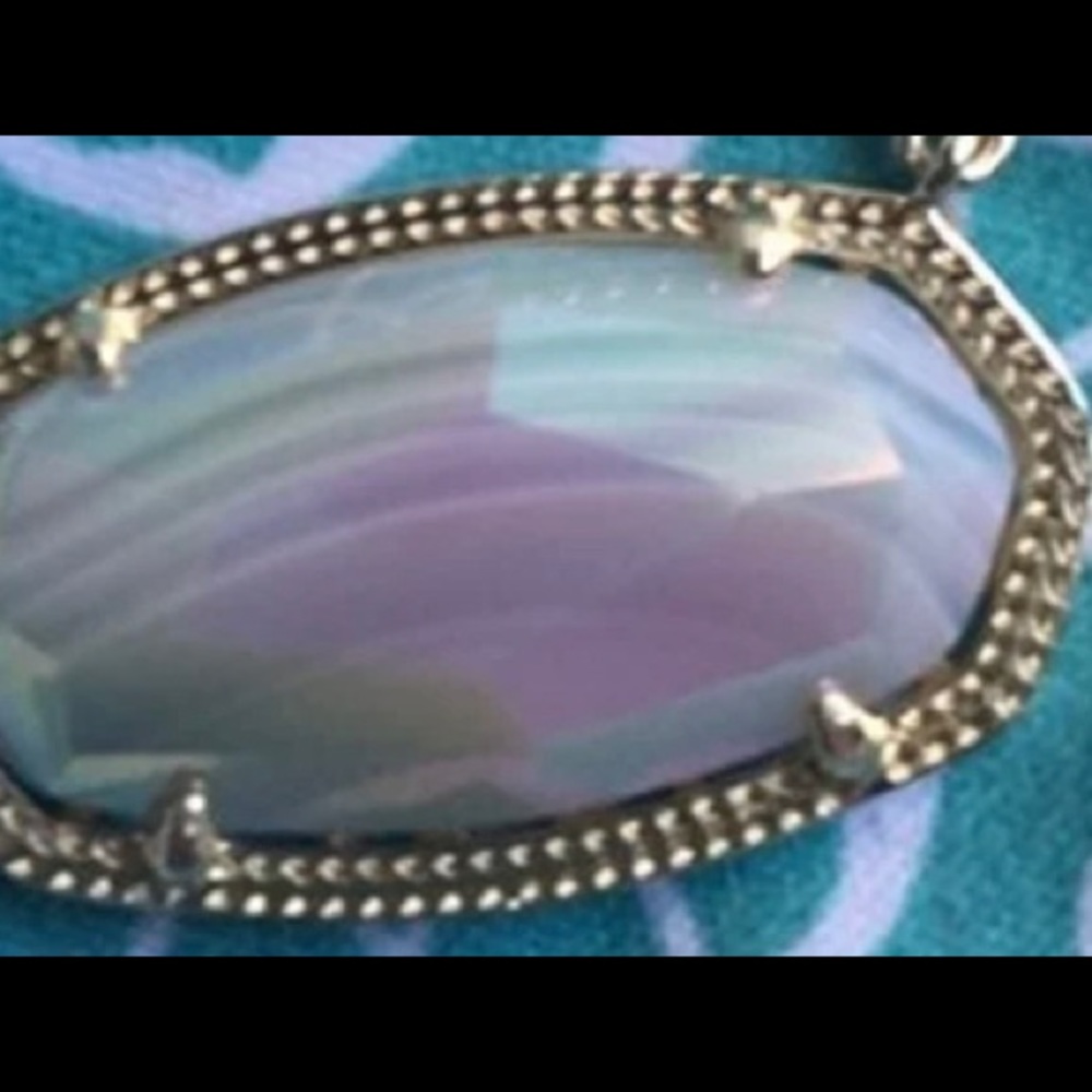 ISO Iri banded agate FOUND